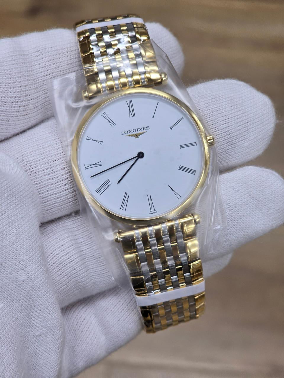 La Grande Classique 33 mm Two-Tone Gold Unisex Watch