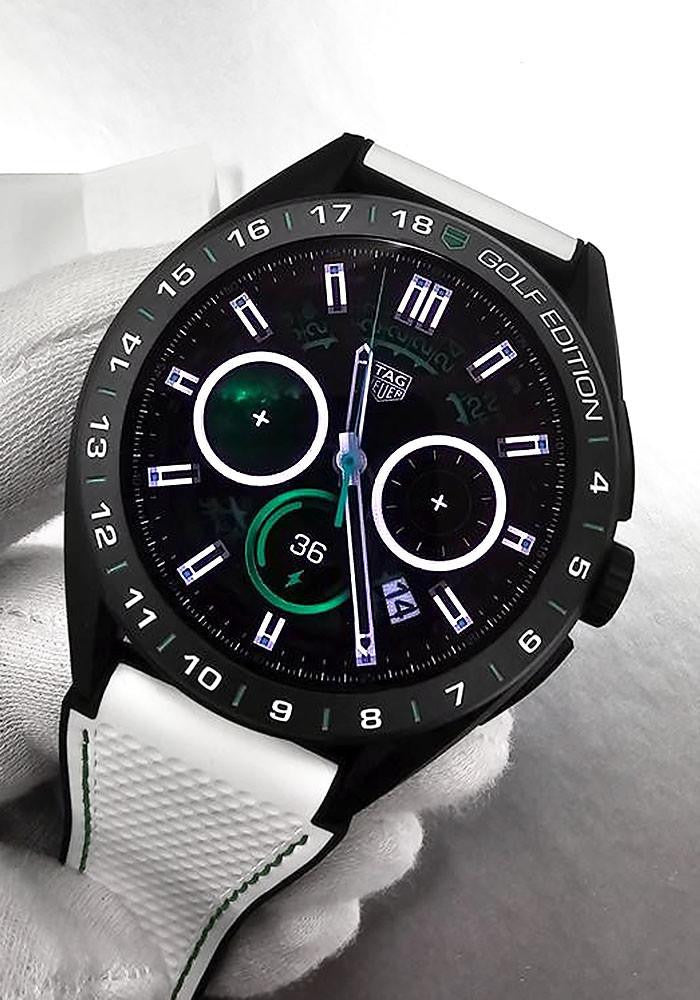 Connected Calibre E4 Golf Edition 45 mm Titanium Smartwatch