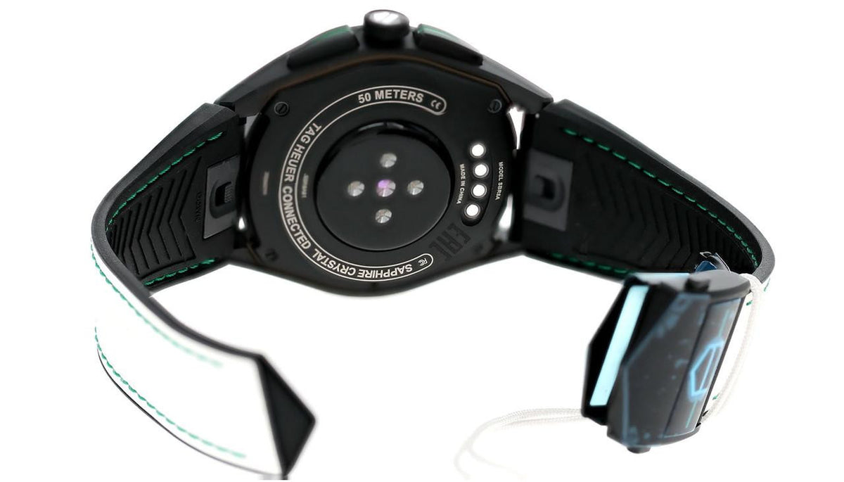 Connected Calibre E4 Golf Edition 45 mm Titanium Smartwatch